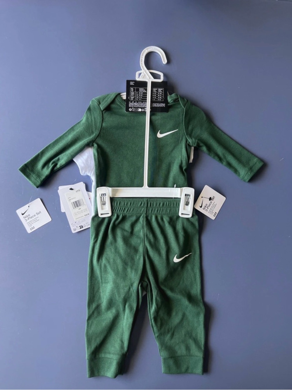 Nike 3 Piece set Size 6M